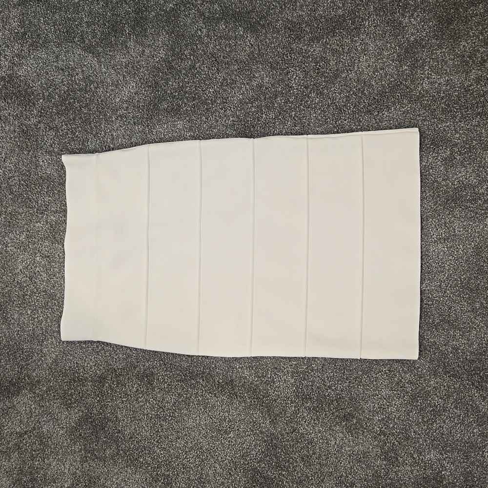 White pencil skirt